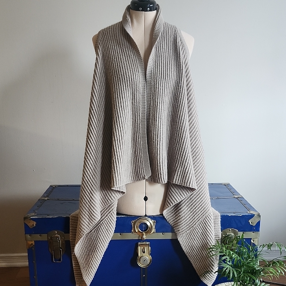 Elegant Cream Women's Sweater